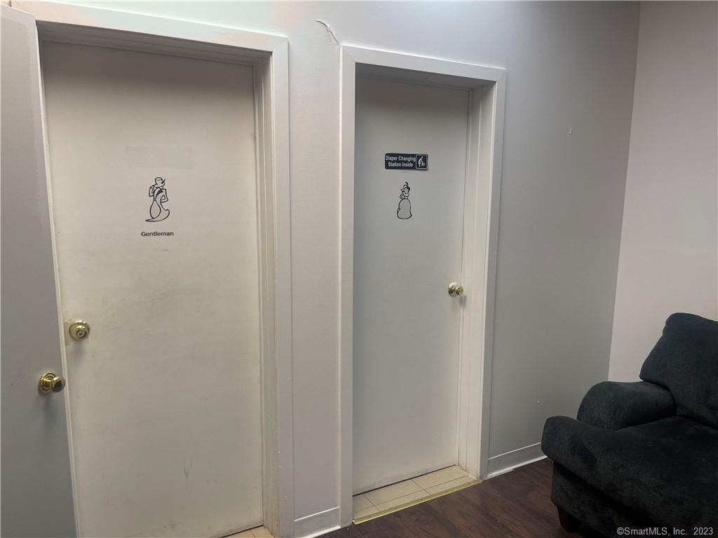 Commercial Lease in Bloomfield 5