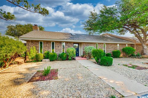 2902 Moss Ave, Midland, TX, 79705-4227 | Card Image