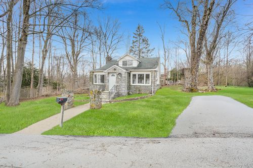 24 Amazon Rd, Carmel, NY, 10512-6023 | Card Image