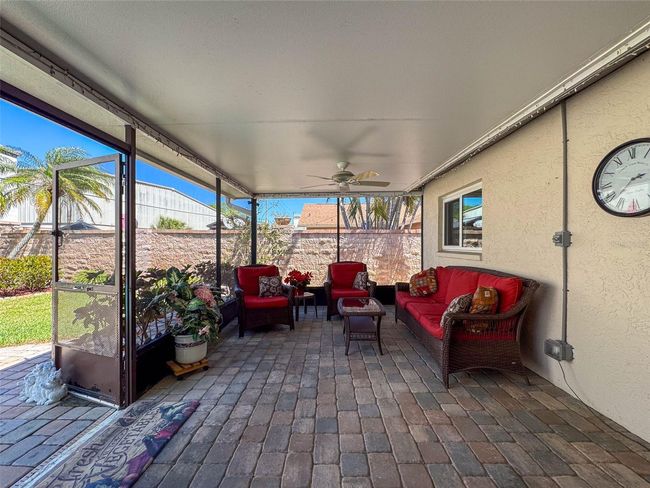 screened in lanai | Image 29
