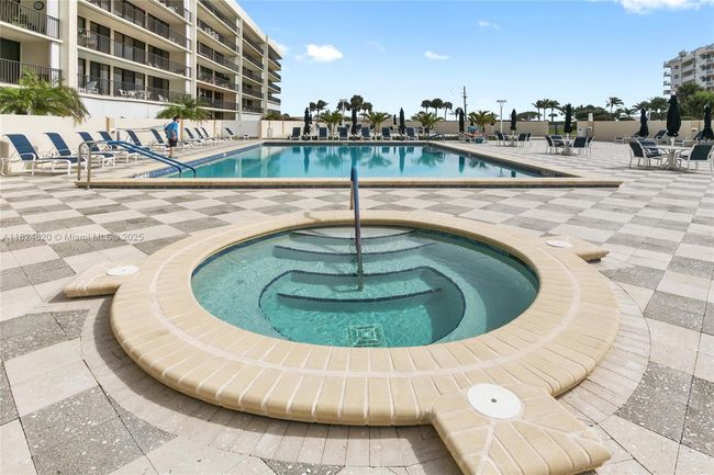 APT-311 - 1300 S Highway A1a, Condo with 2 bedrooms, 2 bathrooms and null parking in Jupiter FL | Image 54