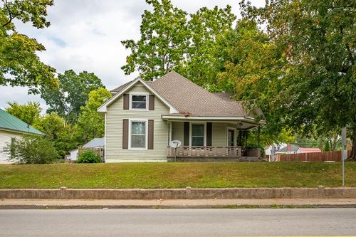 1002 W 7th St, Hopkinsville, KY, 42240-2128 | Card Image