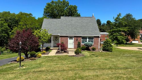 419 Parkridge Dr, Bethel Park, PA, 15102-1447 | Card Image