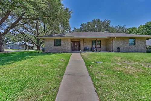 1600 Pecan St, Brenham, TX, 77833-4370 | Card Image