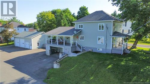 21 Hillcrest Ave, Hartland, NB, E7P1M7 | Card Image