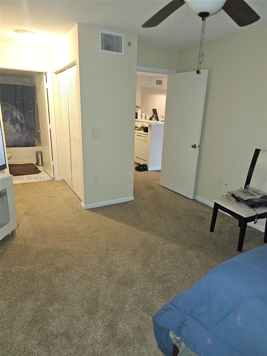 Residential in Miramar 4