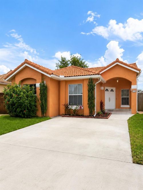 863 Nw 122nd Avenue, Miami, FL, 33182 | Card Image