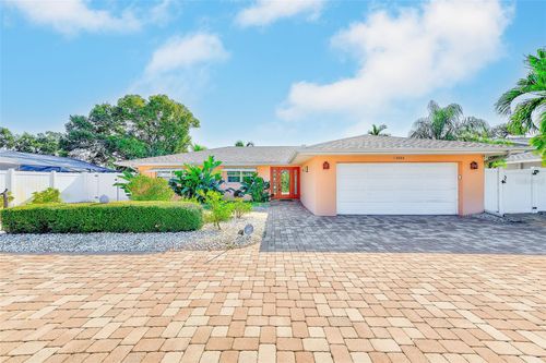 13880 88th Ter, SEMINOLE, FL, 33776-2207 | Card Image