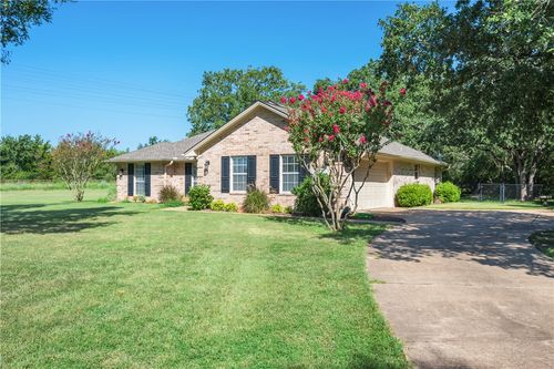 1811 Harris Dr, College Station, TX, 77845-7815 | Card Image