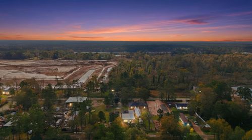 27043 Coach Light Ln, New Caney, TX, 77357-7077 | Card Image