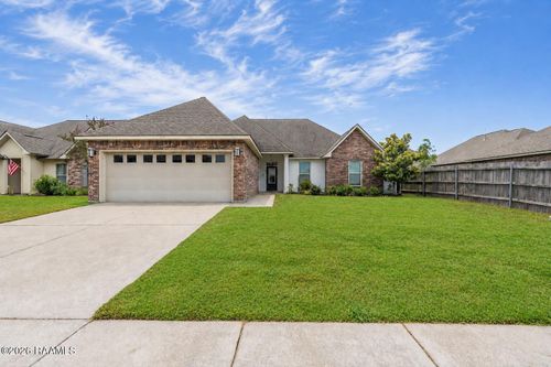 407 Claystone Rd, Youngsville, LA, 70592-6435 | Card Image