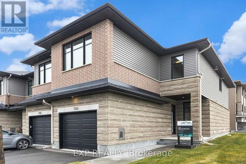 1186 Cope Dr, Ottawa, ON, K2S3C4 | Card Image