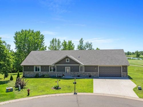 1890 Fairway Ct, Rush City, MN, 55069-4425 | Card Image