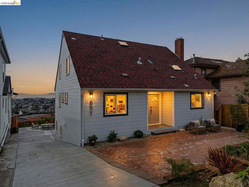 857 857 Balra Dr, El Cerrito, CA, 94530 | Card Image