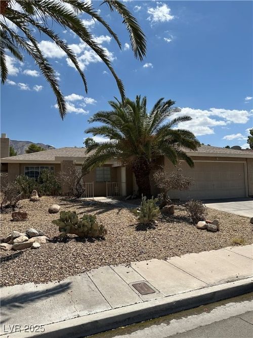 866 Palmerston St, Las Vegas, NV, 89110-2657 | Card Image