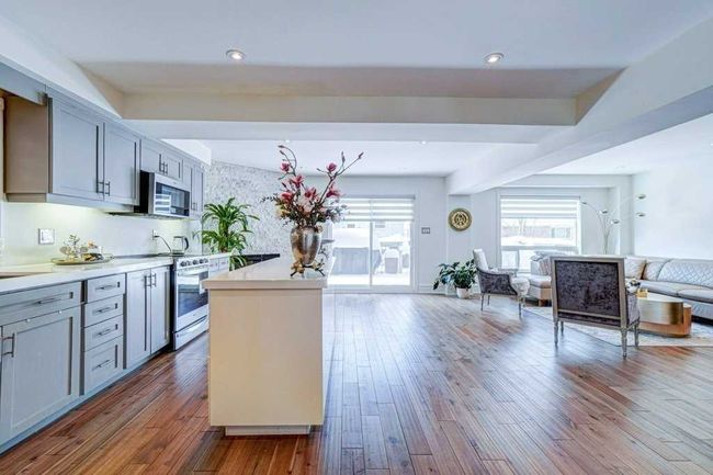 60 Dawlish Ave, House other with 4 bedrooms, 4 bathrooms and 4 parking in Aurora ON | Image 14