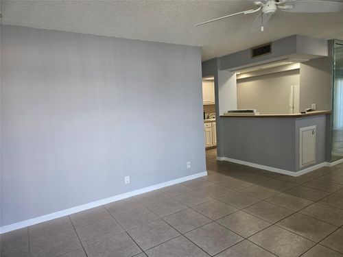 apt-3-1815 Fairview Villas Dr, Palm Springs, FL, 33406-6656 | Card Image