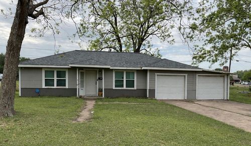 3320 Doris St, Bay City, TX, 77414-4528 | Card Image