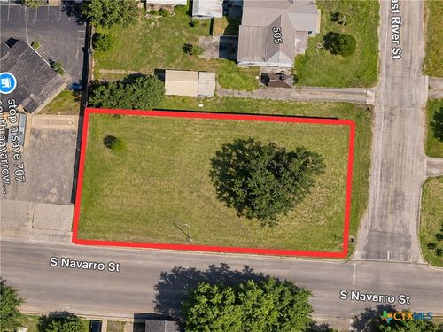 507 E River St, Victoria, TX, 77901-8259 | Card Image