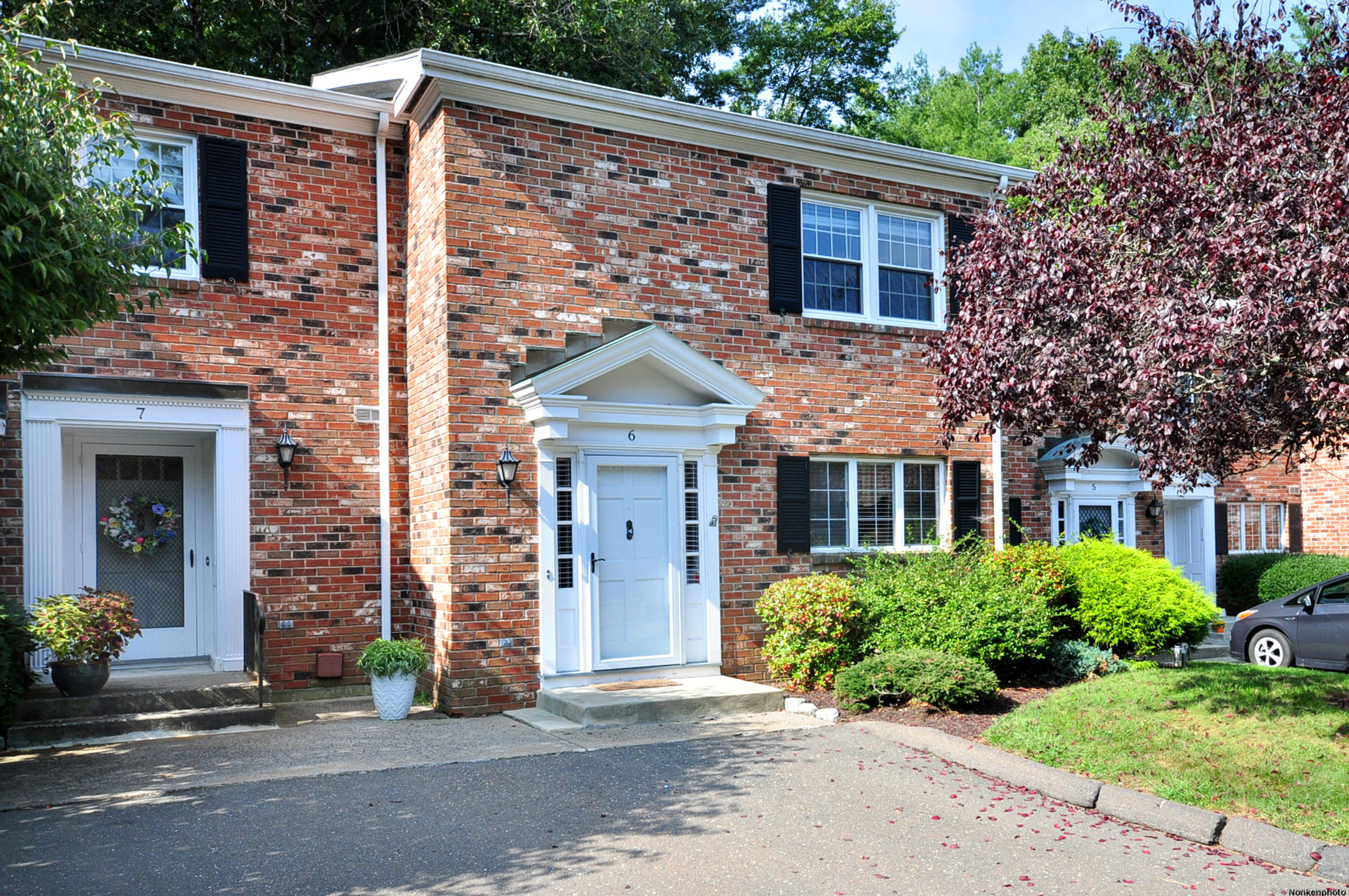 Tunxis Vlg, Farmington, CT 06032