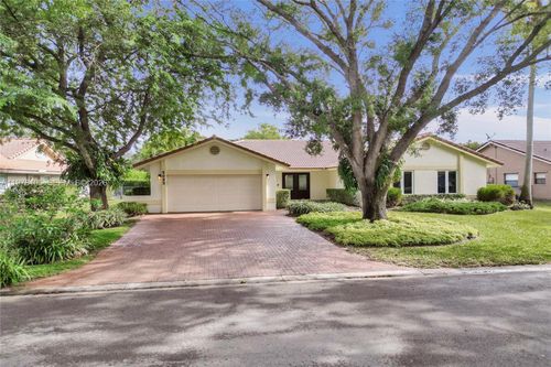 5093 Nw 86th Way, Coral Springs, FL, 33067-1971 | Card Image