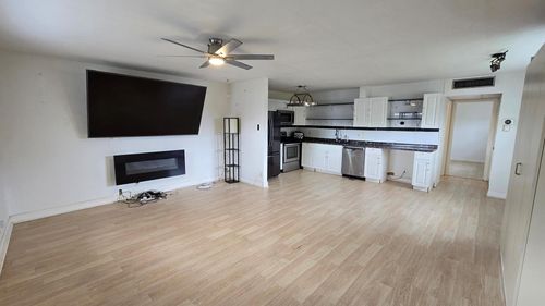 670-670 Flanders N, Delray Beach, FL, 33484-5240 | Card Image