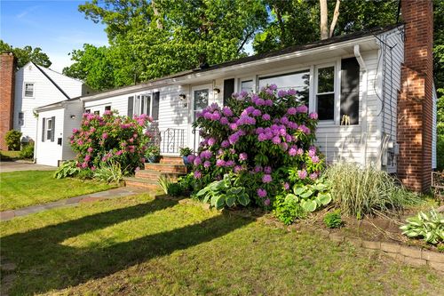 14 Woodhill Dr, Cranston, RI, 02920-3136 | Card Image