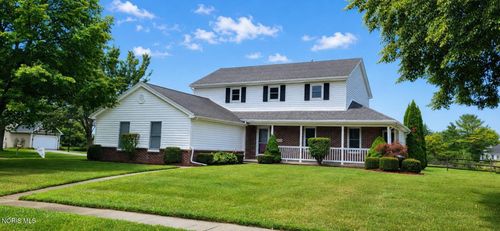 8030 Apple Meadow Dr, Sylvania, OH, 43560-1066 | Card Image