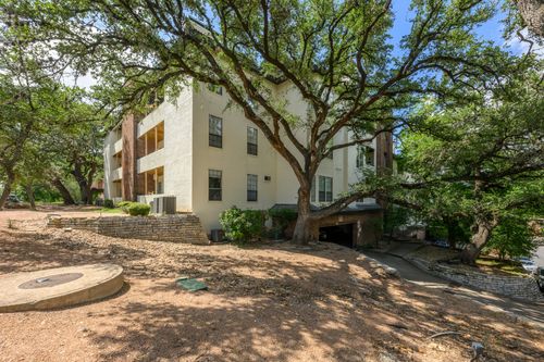 102-3001 Cedar St, Austin, TX, 78705-2945 | Card Image
