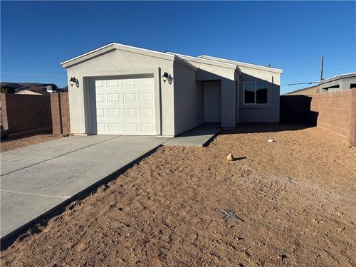 995 E Berk Ave, Kingman, AZ, 86409 | Card Image