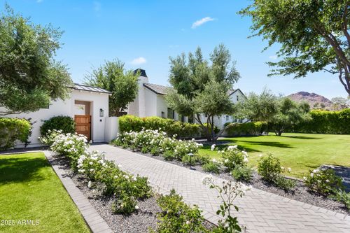 5639 N 68th Pl, Paradise Valley, AZ, 85253-5913 | Card Image