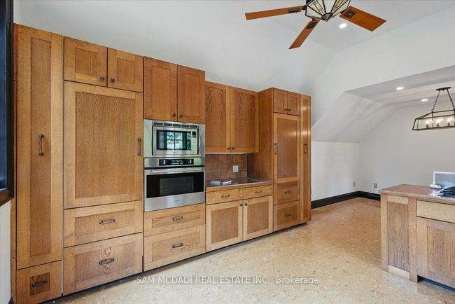 62 Maple Ave S, House other with 3 bedrooms, 3 bathrooms and 3 parking in Mississauga ON | Image 13
