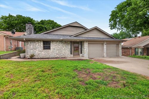 113 Canterbury Ct, Bartlesville, OK, 74006-2107 | Card Image