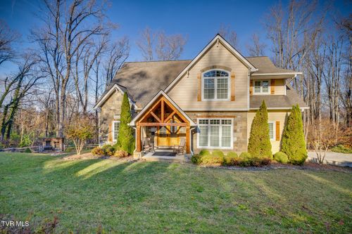 113 Ridgecrest Dr, Elizabethton, TN, 37643-4226 | Card Image