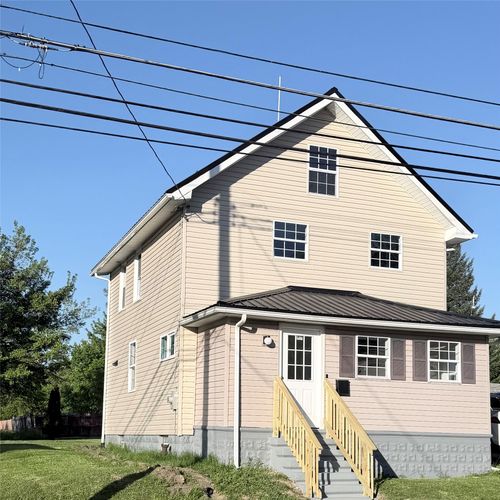 3313 Burton Ave, Erie, PA, 16504-1927 | Card Image