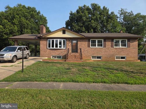 6703 Groveton Dr, CLINTON, MD, 20735-4040 | Card Image