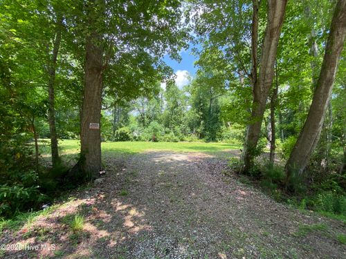 140 Country Club Ln, Newport, NC, 28570 | Card Image