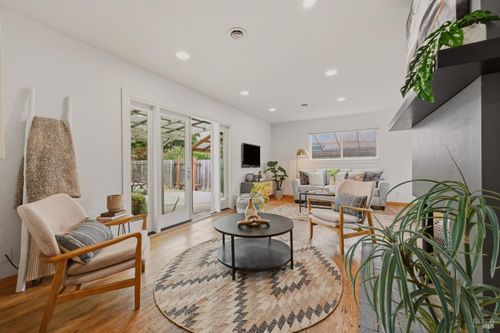 2529 Merced Street, Napa, CA, 94558 | Card Image