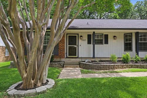 2007 Redwood Trl, Grapevine, TX, 76051-3060 | Card Image
