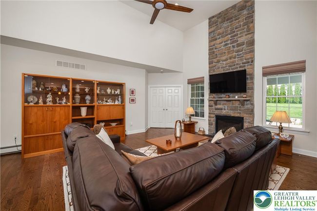 222 Danbury Dr, House other with 3 bedrooms, 3 bathrooms and null parking in Nazareth PA | Image 12