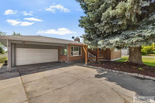 5444 E Rockwood Ave, Iona, ID, 83427-7745 | Card Image