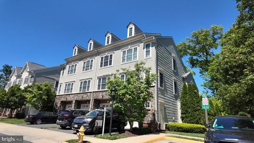 11265 Wortham Crest Cir, Manassas, VA, 20109-5696 | Card Image