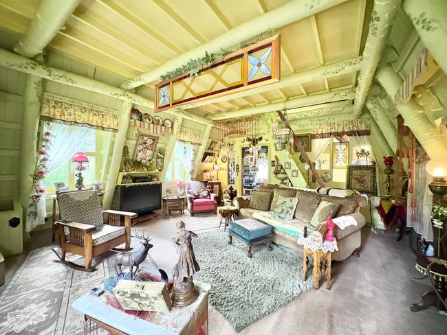 Living Room | Image 14