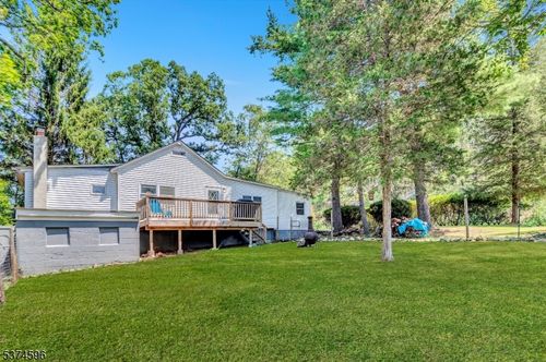 583 E Shore Rd, Hewitt, NJ, 07421-3203 | Card Image