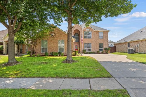 2715 Forest Lake Dr, Grand Prairie, TX, 75052-8796 | Card Image