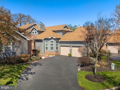 22 Fairway Blvd, Monroe Township, NJ, 08831-2710 | Card Image