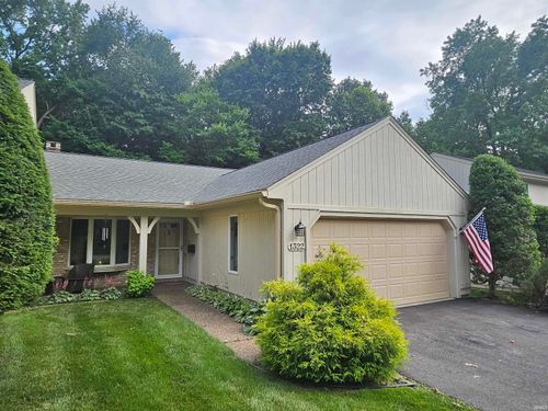 1322 Timberlake Rd, Evansville, IN, 47710-4124 | Card Image