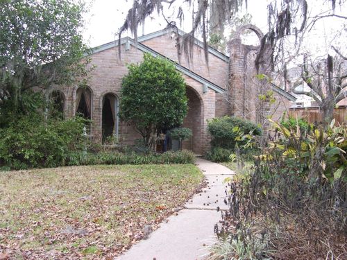 8231 Fernbrook Ln, Houston, TX, 77070-3107 | Card Image