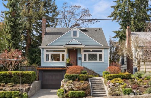 2419 28th Avenue W, Seattle, WA, 98199 | Card Image