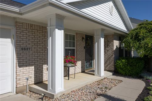 9827 Olde Park Dr, Tipp City, OH, 45371-8131 | Card Image